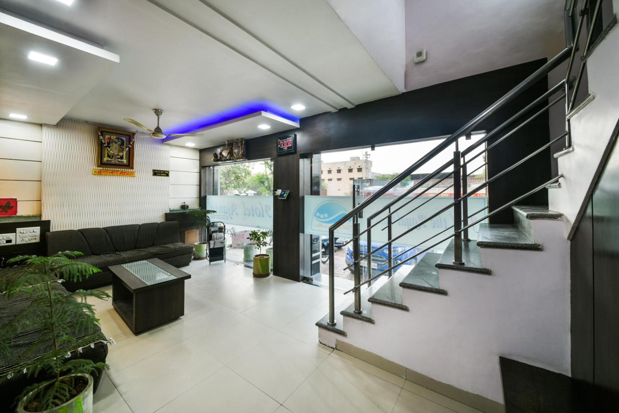 Oyo Hotel Ajanta Hamirgarh Екстериор снимка