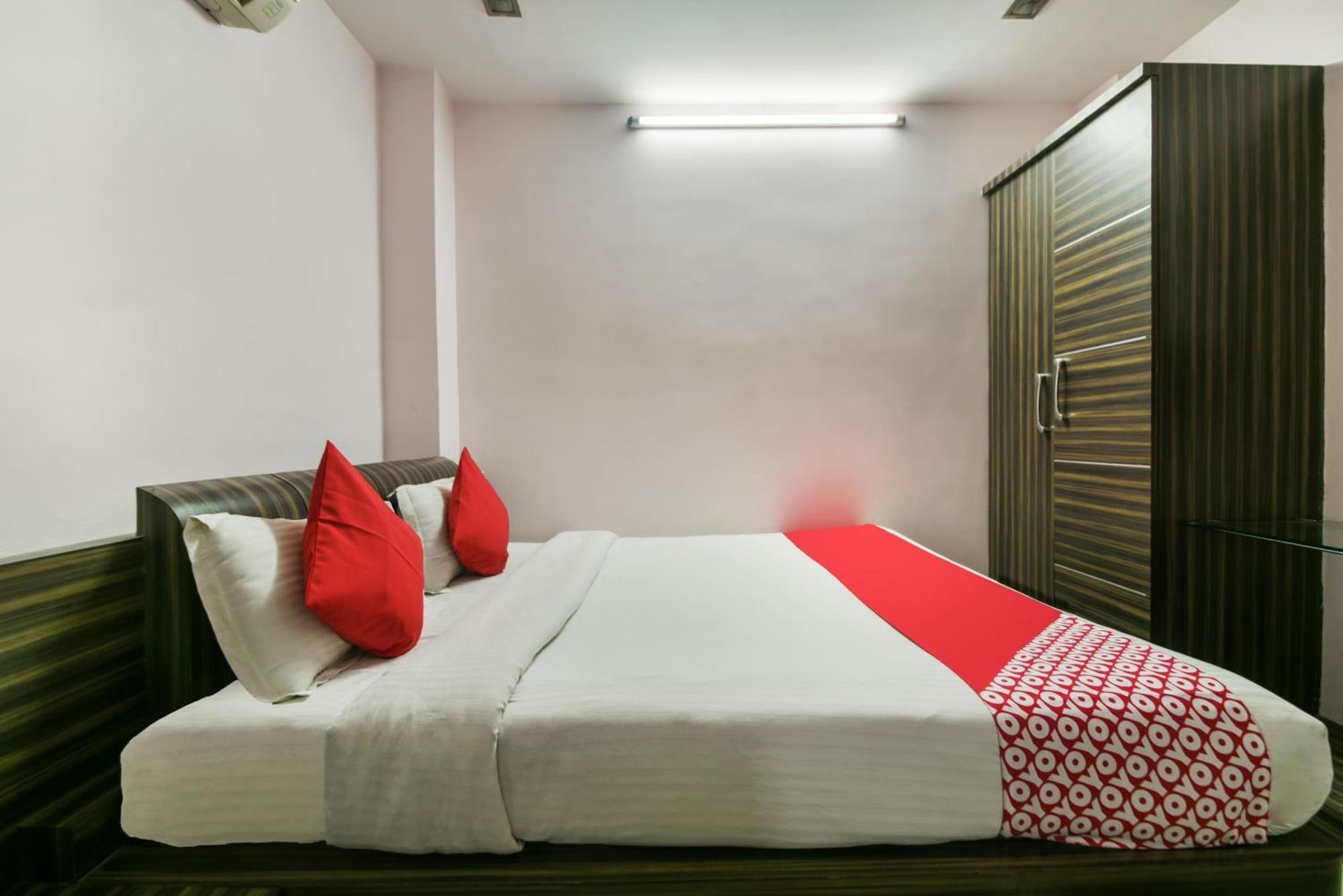 Oyo Hotel Ajanta Hamirgarh Екстериор снимка
