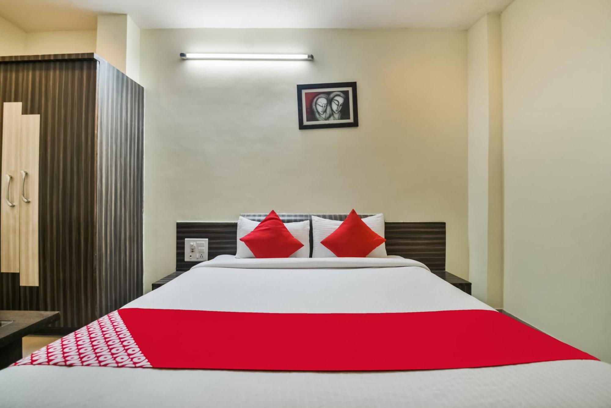 Oyo Hotel Ajanta Hamirgarh Екстериор снимка