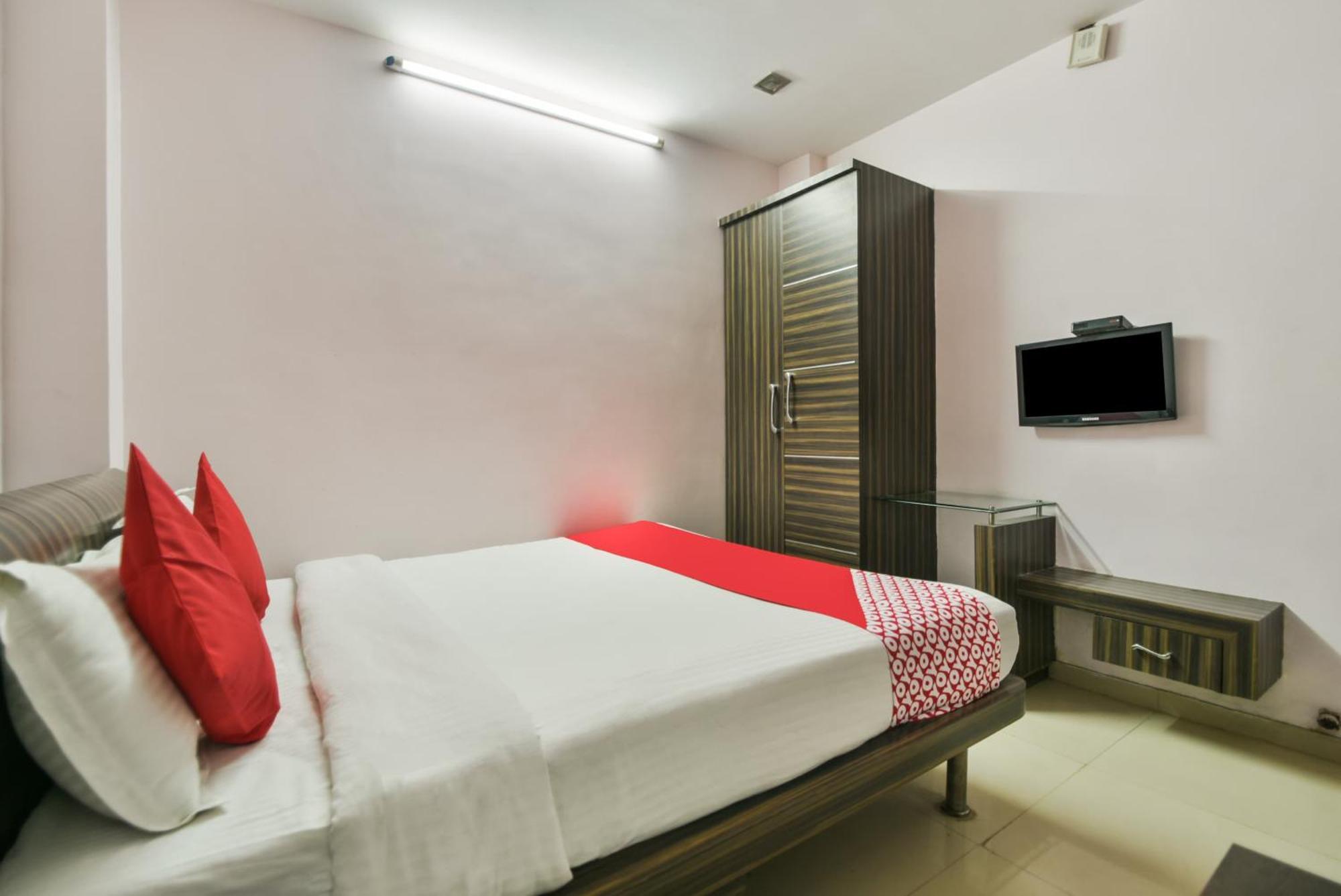 Oyo Hotel Ajanta Hamirgarh Екстериор снимка