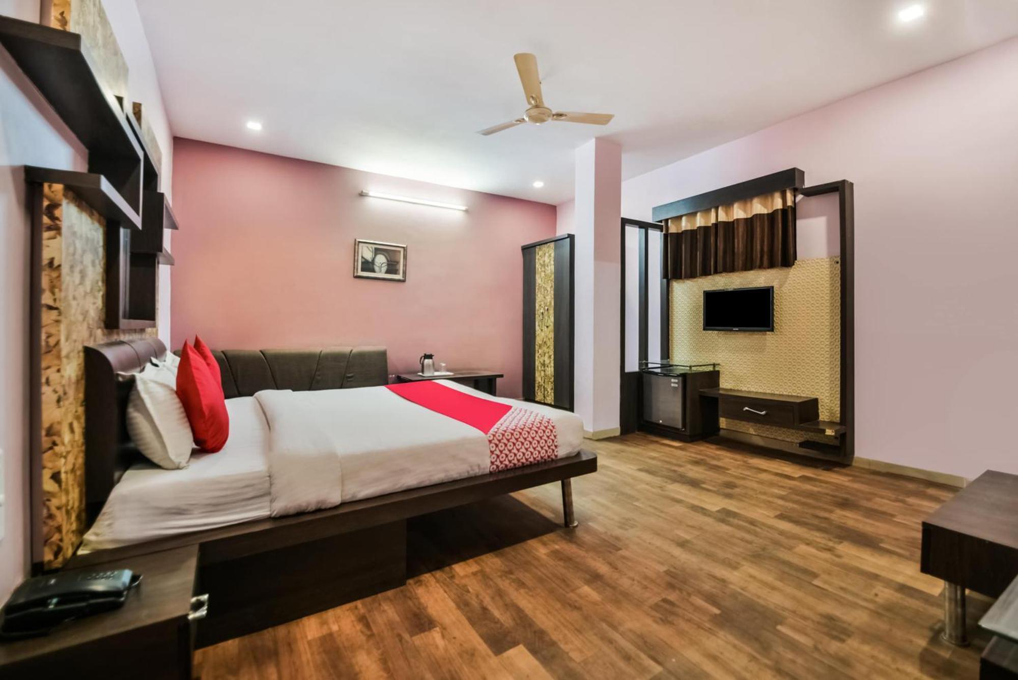 Oyo Hotel Ajanta Hamirgarh Екстериор снимка